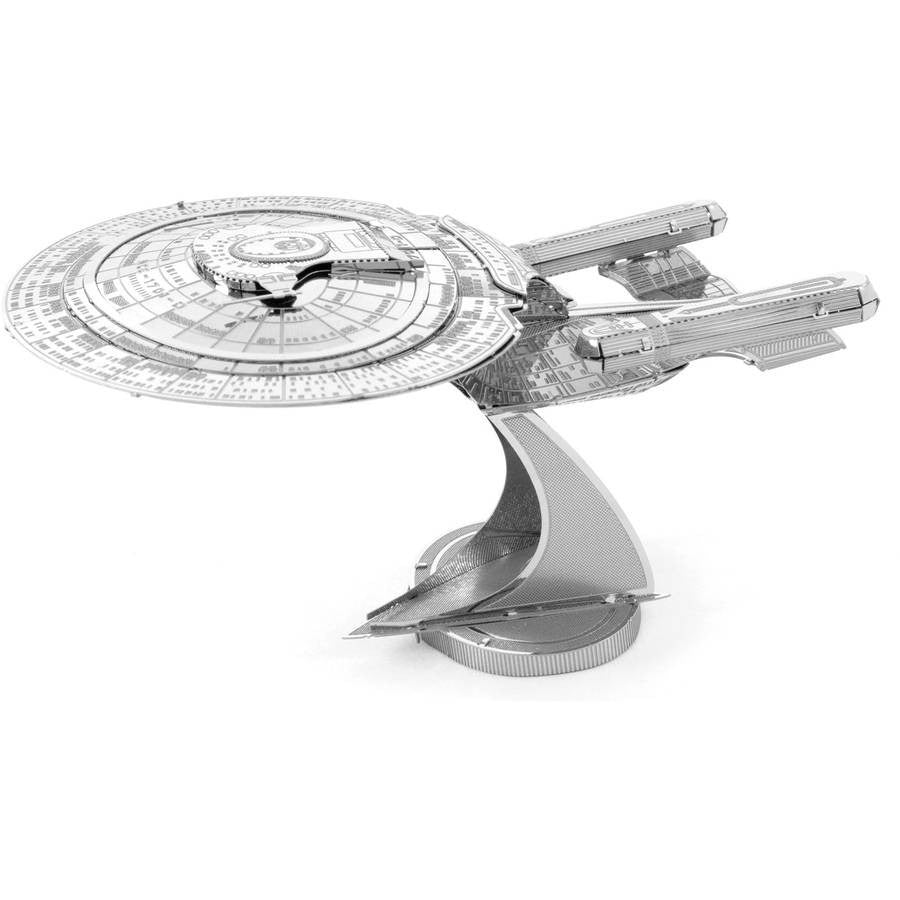 Nave Enterprise NCC 1701-D - Armado