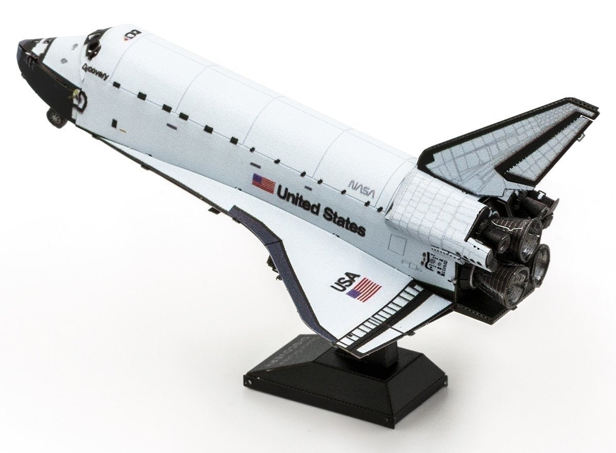 Transbordador Espacial Discovery en Color